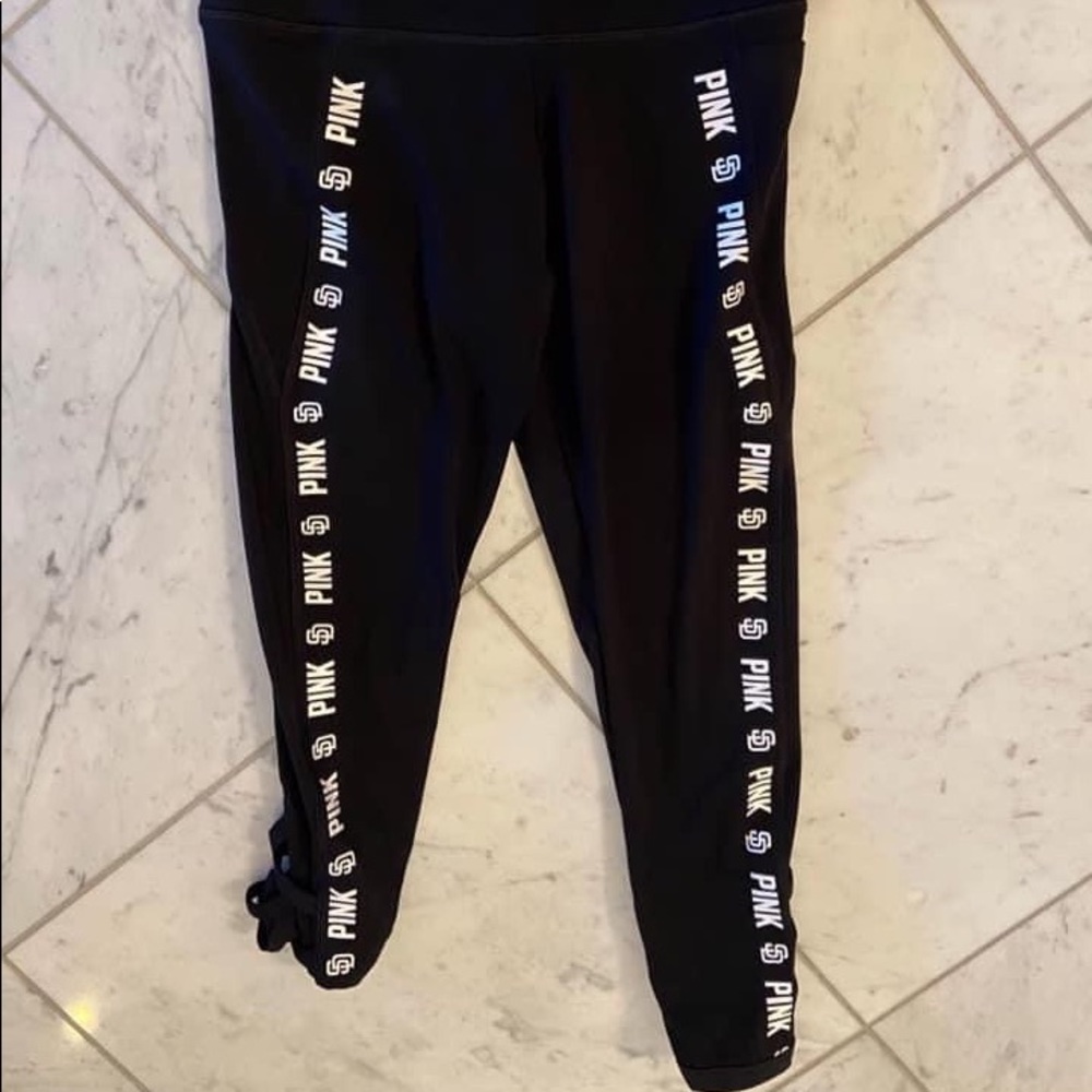 BRAND NEW VS LEGGINGS